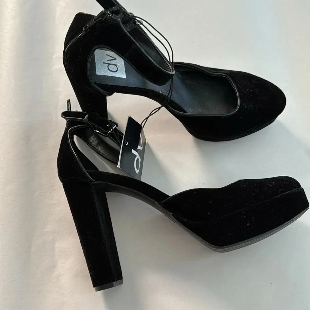 DV Dolce Vita Suede Ankle Strap Blocked platform black Heels Pumps size 9 1/2